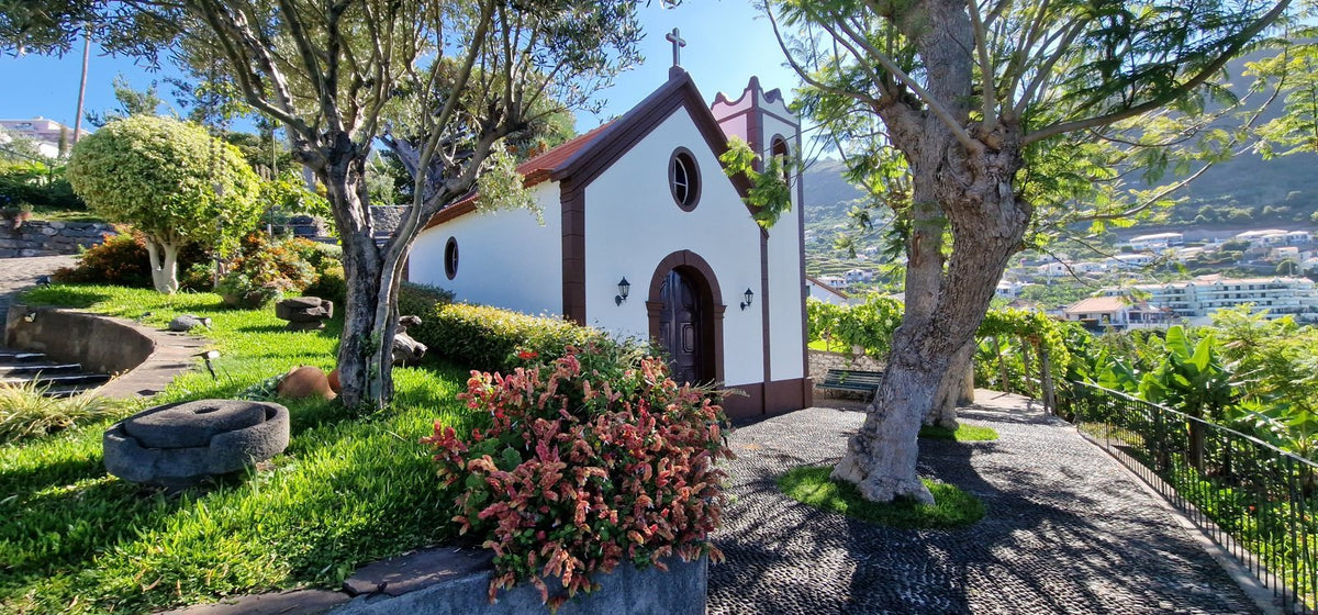 {{L.chapel_alt}}